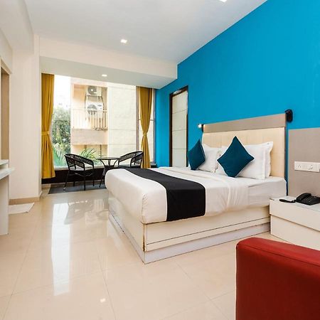 Hotel Aura - Near Malad Link Road غوراي المظهر الخارجي الصورة