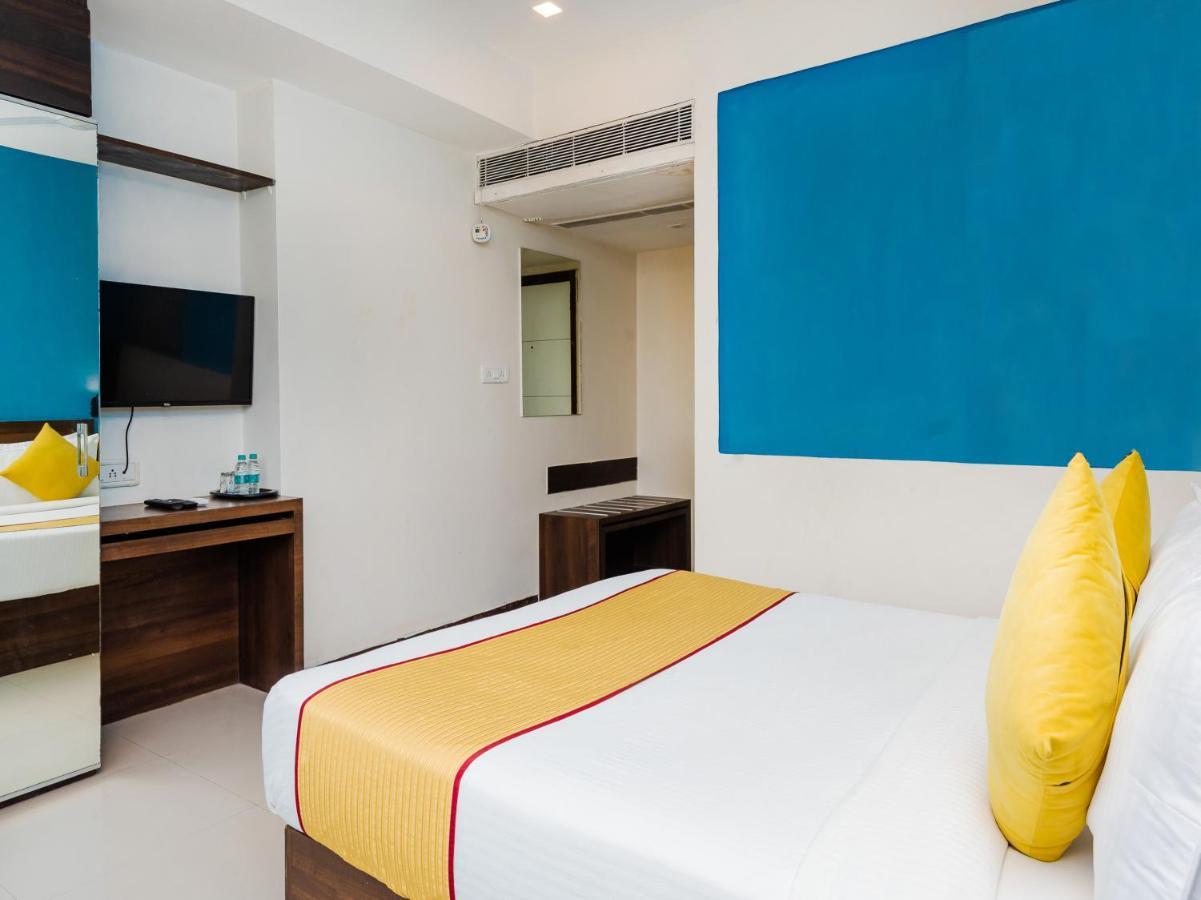 Hotel Aura - Near Malad Link Road غوراي المظهر الخارجي الصورة