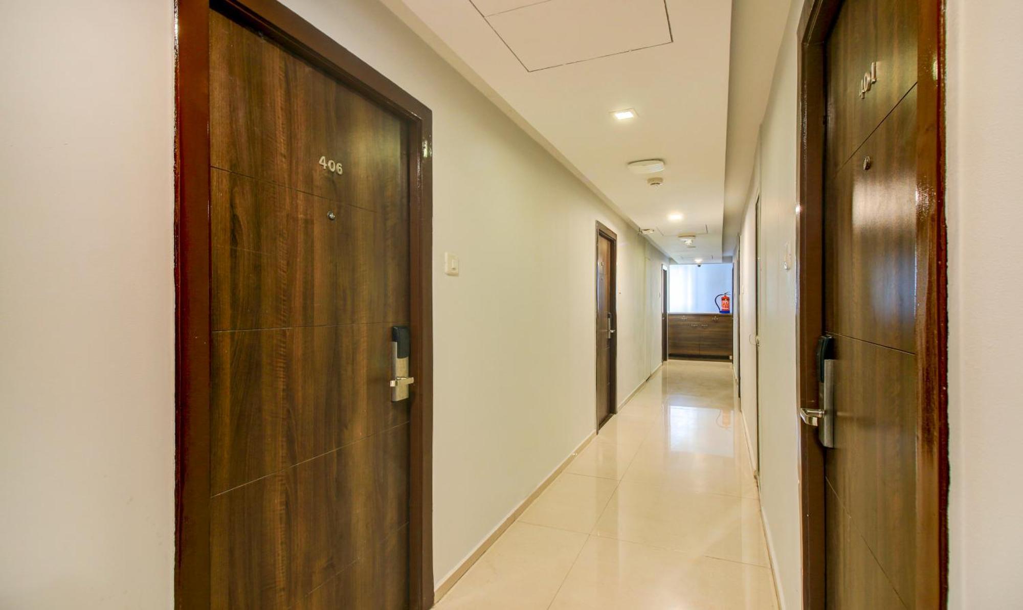 Hotel Aura - Near Malad Link Road غوراي المظهر الخارجي الصورة