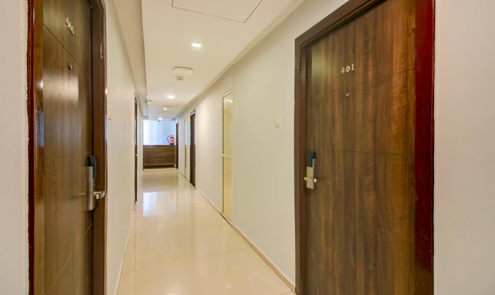 Hotel Aura - Near Malad Link Road غوراي المظهر الخارجي الصورة